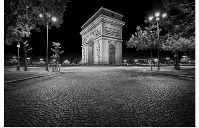 Arc de Triomphe - black and white