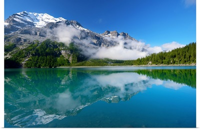 Beautiful Place For Dreammountain Landscape Is Reflected In A Beautiful Lake