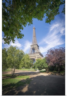 Eiffel Tower Green Garden