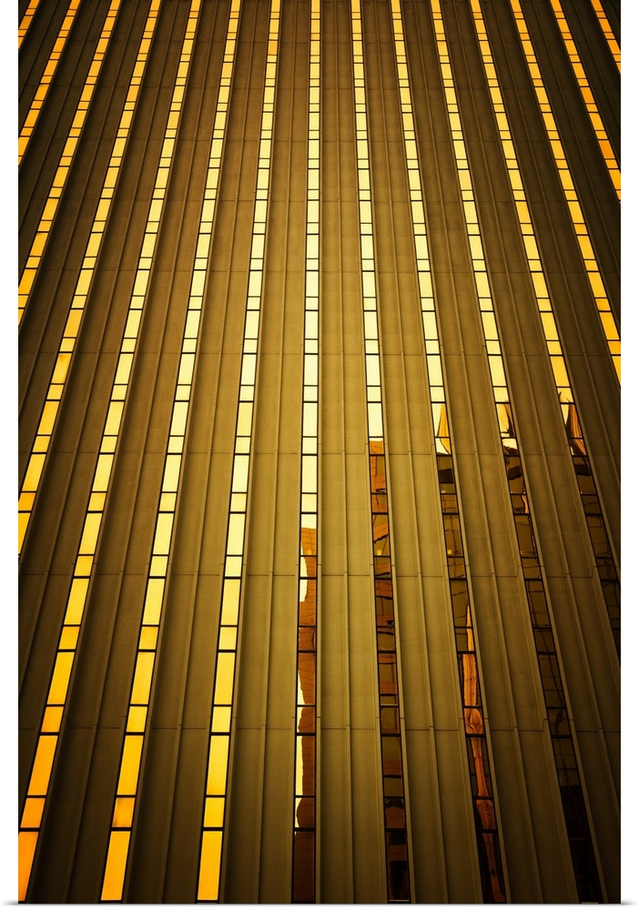 Architecture of a building with vertical lines