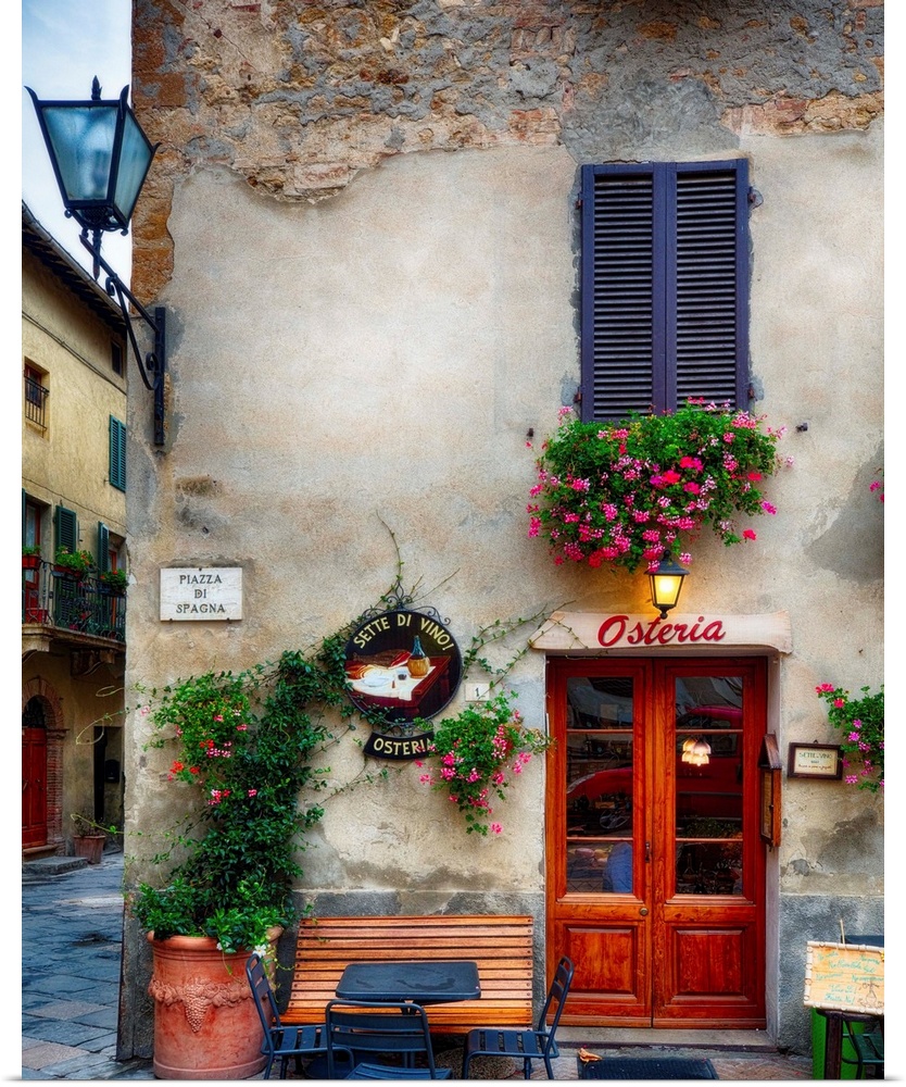 A photograph of the outside of a restaurant in Italy.