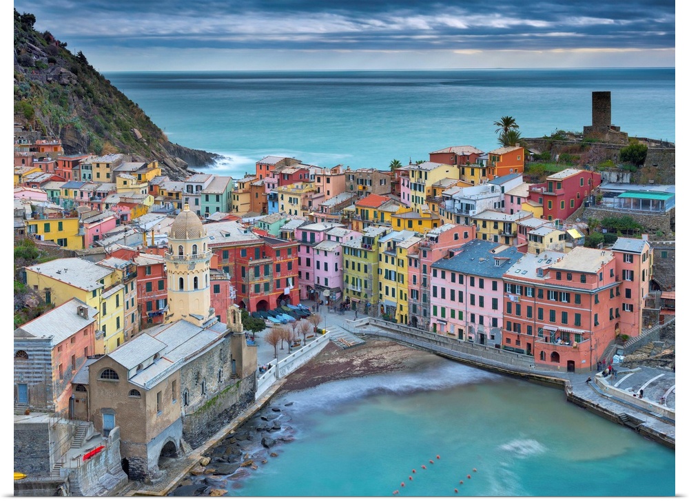 Photograph of the harbor in the village of Vernazza in Cinque Terre, Italy.