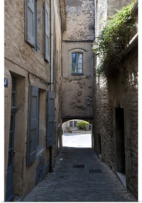 Alleyway, Bonnieux, Vaucluse, Provence Alpes Cote dAzur, France