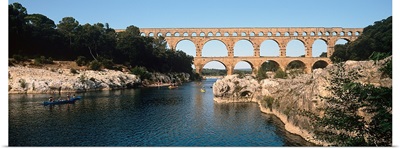Aqueduct across a river, Pont Du Gard, Nimes, Gard, Languedoc Rousillon, France