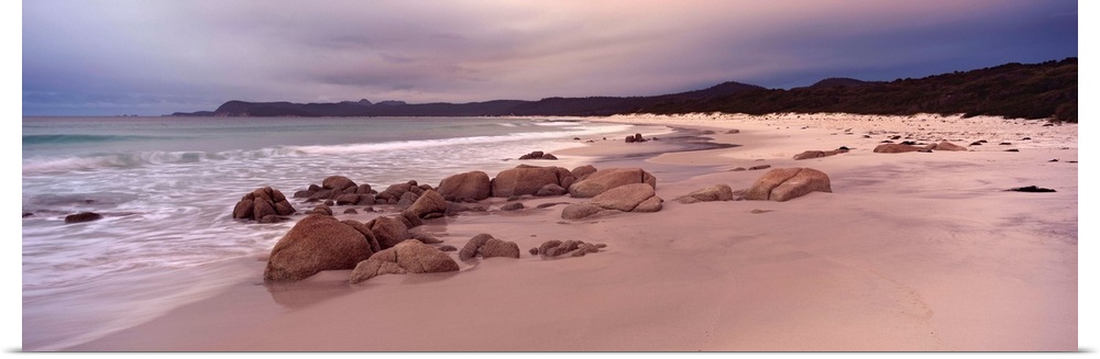 Beach at dawn, Friendly Beaches, Freycinet National Park, Tasmania, Australia