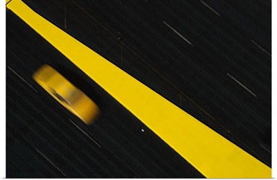 Blurred Taxi and Dividing Line