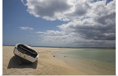 Boat on the beach, Flic En Flac, Mauritius