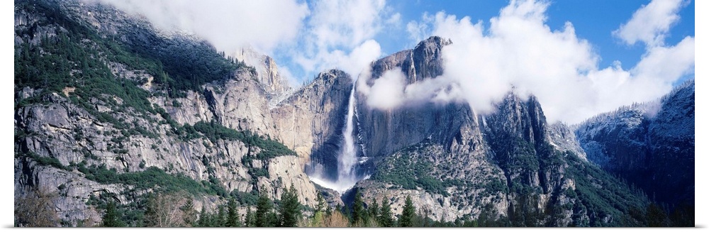 Bridal Veil Falls Yosemite National Park CA