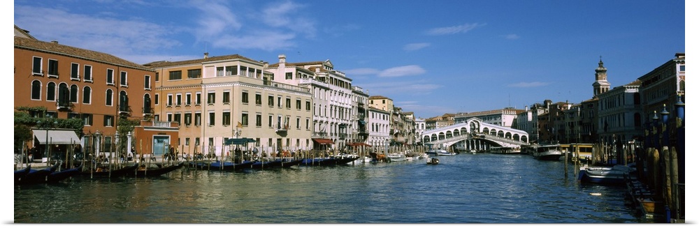 Bridge across a canal, Rialto Bridge, Grand Canal, Venice, Veneto, Italy