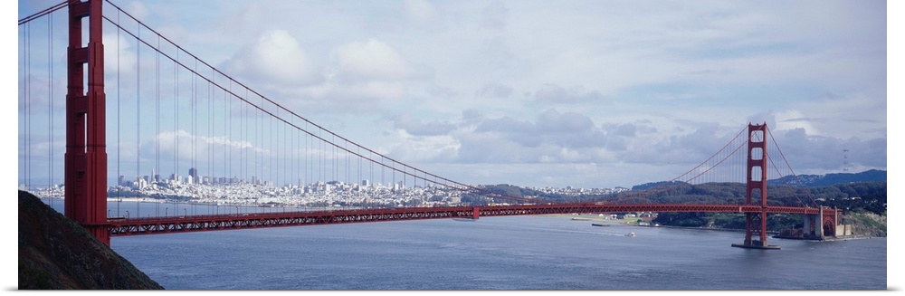 Bridge across a river, Golden Gate Bridge, San Francisco, California