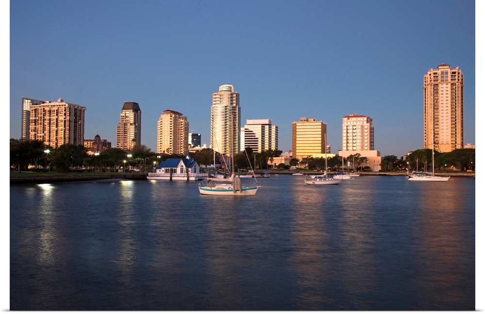 Buildings at the waterfront, Tampa Bay, St. Petersburg, Pinellas County, Florida, USA 2009