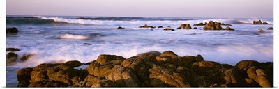 California, Pacific Grove, Tide formation in sea
