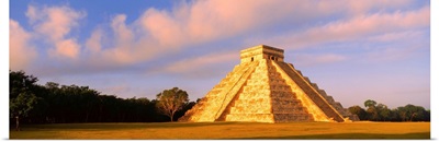 El Castillo Chichen Itza Yucatan Mexico