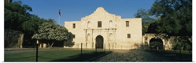 Facade of a building, Alamo, San Antonio Missions National Historical Park, San Antonio, Texas