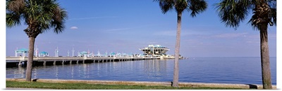 Florida, St. Petersburg, Pier stretching into the ocean
