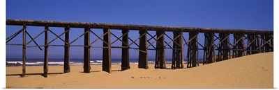 Footbridge on the beach, Pudding Creek Bridge, Fort Bragg, Mendocino, Mendocino County, California