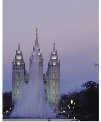 Fountain in front of a temple, Mormon Temple, Salt Lake City, Utah