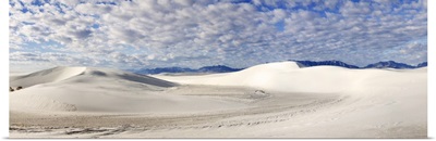 Gypsum sand dunes in a desert, White Sands National Monument, Alamogordo, Otero County, New Mexico,