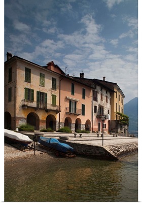 House at the lakeside, Santa Maria Rezzonico, Lake Como, Lakes Region, Lombardy, Italy