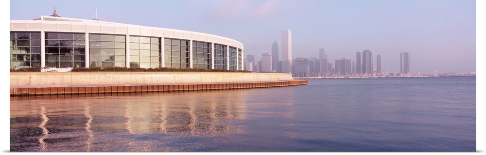 Illinois, Chicago, Shedd Aquarium, Building structure near the lake