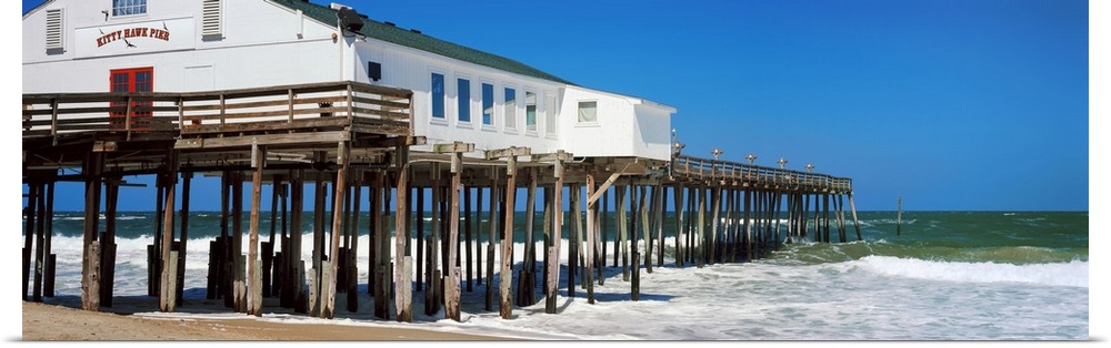 Kitty Hawk Pier on the beach, Kitty Hawk, Dare County, Outer Banks, North Carolina, USA.