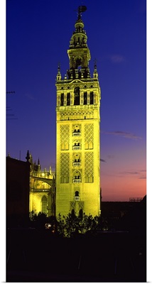 La Giralda viewed from Almohad mosque,, Seville Cathedral, Barrio De Santa Cruz, Seville, Andalusia, Spain