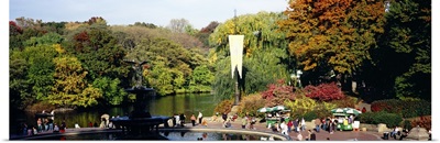 Large group of people at a fountain, Central Park, Manhattan, New York City, New York