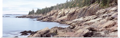 Maine, Mount Desert Island, Acadia National Park, Rock formation on Granite coastline