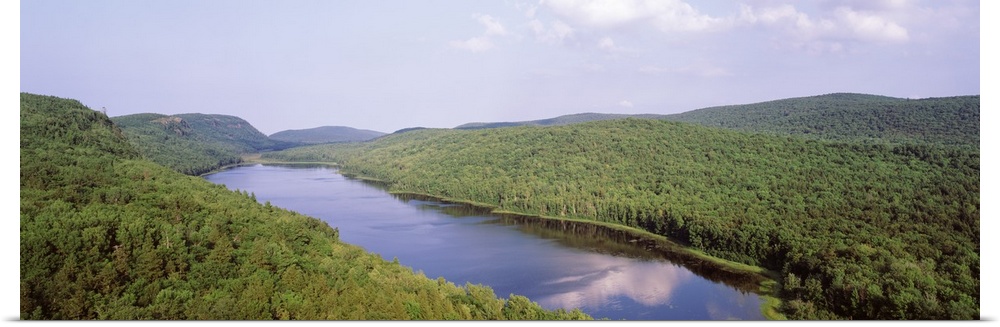 Michigan, Porcupine Mountains Wilderness State Park, Aerial view of the Lake of the Clouds