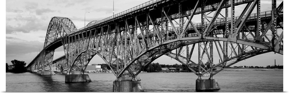 New York, South Grand Island Bridges