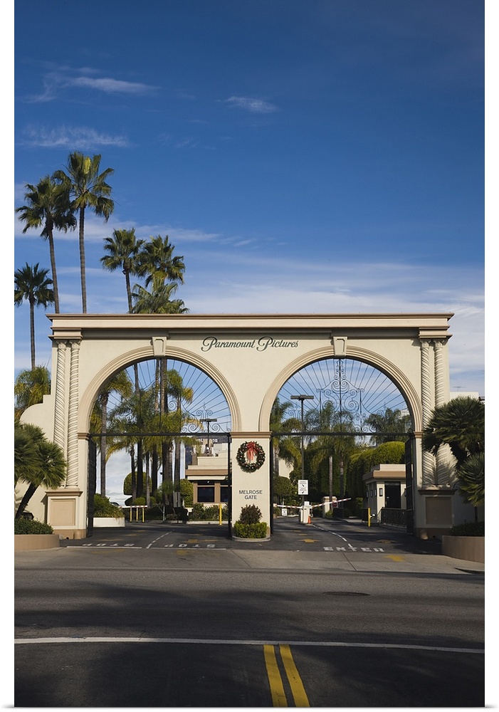 USA, California, Los Angeles, Hollywood, entrance gate to Paramount Studios on Melrose Avenue