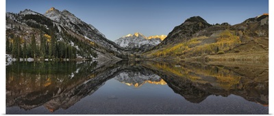 Reflection of mountains in a lake, Maroon Bells, Aspen, Pitkin County, Colorado