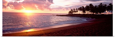 Sea at sunset, Honomalino Beach, Hawaii
