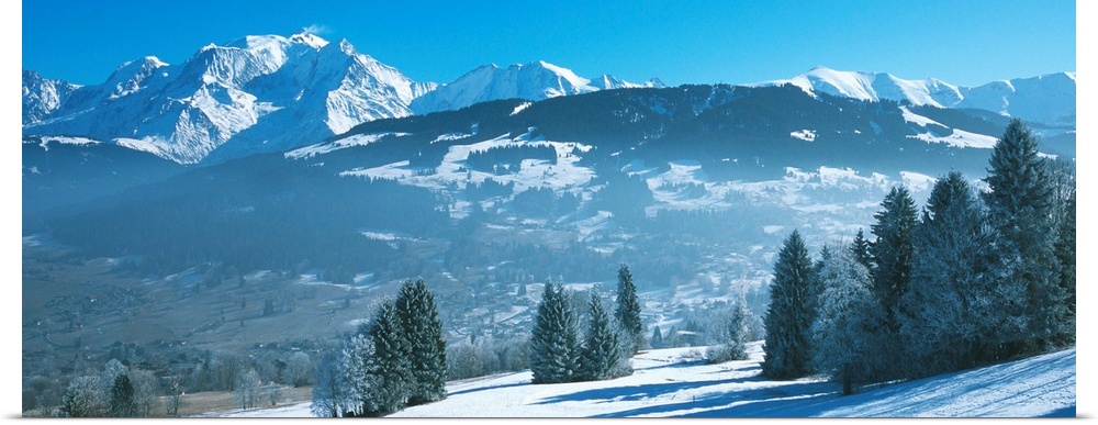 Snow-covered mountains in winter, Mont Blanc Massif, Haute-Savoie, Rhone-Alpes, France