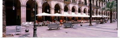 Spain, Barcelona, Placa Reial, People at cafe in the Placa Reial