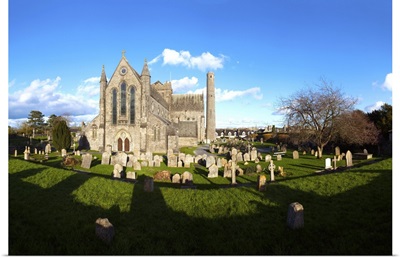 St Canice's Cathedral, Round Tower and churchyard, Kilkenny City, Ireland
