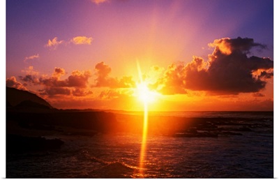 Sunrise over ocean, Sandy Beach Park, Oahu, Hawaii