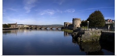 The Thormond Bridge and King Johns Castle, River Shannon, Limerick City, Ireland