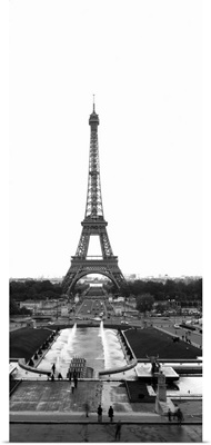 Tower in a city, Eiffel Tower, Place Du Trocadero, Paris, Ile-De-France, France