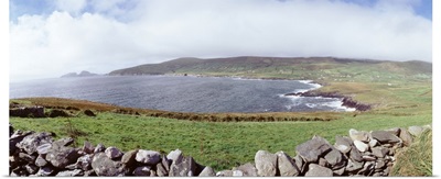 UK, Ireland, Kerry County, Rocks on Greenfields