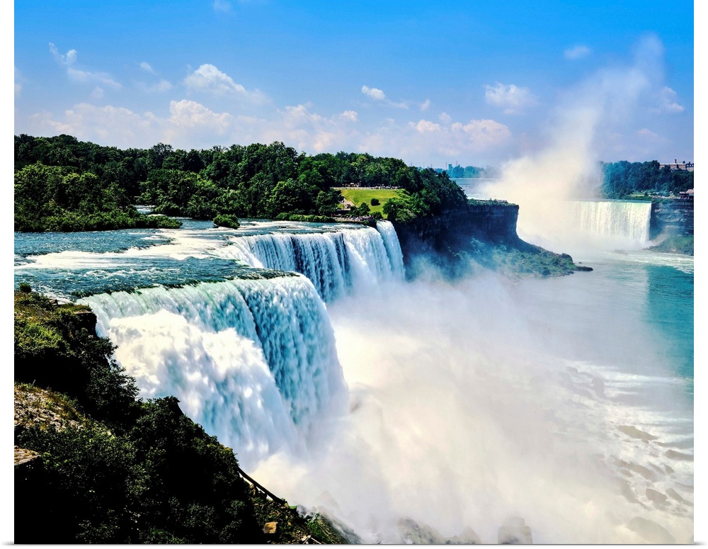 View of the American Falls, Niagara Falls, New York State, USA
