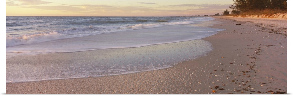 Waves on the beach, Gulf Of Mexico, Nokomis, Florida