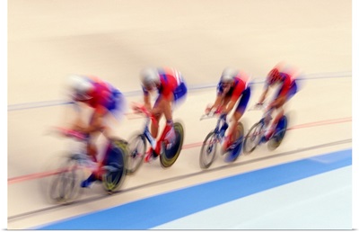 Cycling team competing on the velodrome