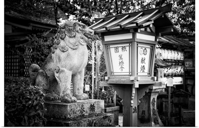 Black And White Japan Collection - Guardian Of The Temple