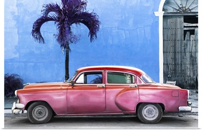 Cuba Fuerte Collection - Beautiful Retro Red Car