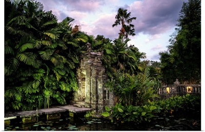 Dreamy Bali - Temple Gate Dusk