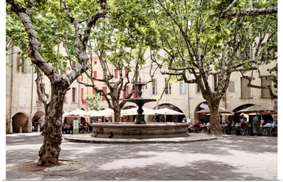 France Provence Collection - Place aux herbes d'Uzes