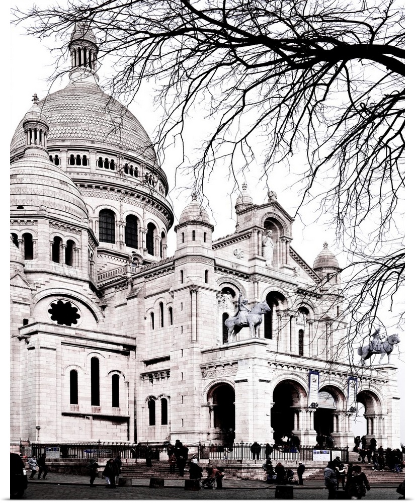 Black and white photo of the large domes of the Sacre Coeur Basilica.