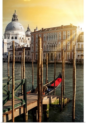 Venetian Sunlight - Gondola Pier