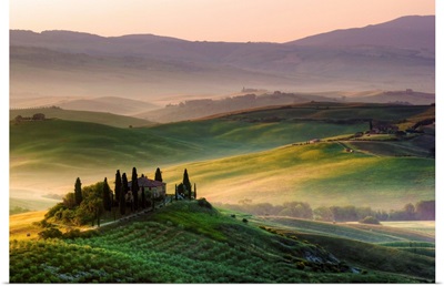 Amazing Sunrise In Tuscany